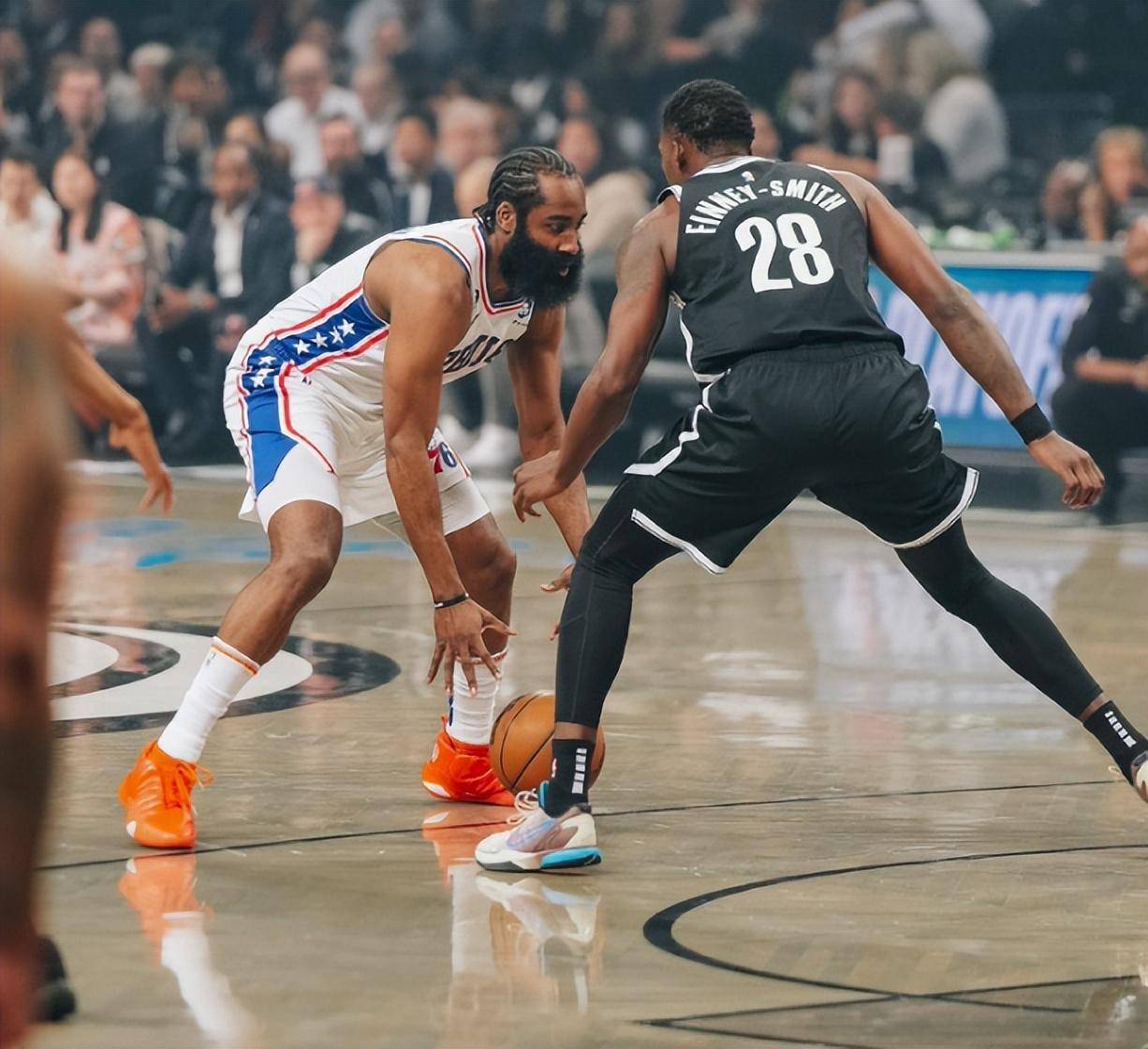 爱游戏西汉姆发布备战花絮，今晨手感冰凉，NBA季后赛任务艰巨，球探报告显示潜力的简单介绍