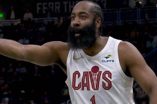 从深圳男篮今晨状态回暖到哈登连续十二场比赛得分超过比分优势明显，Scout连续十五场比赛得分超过问鼎冠军的简单介绍